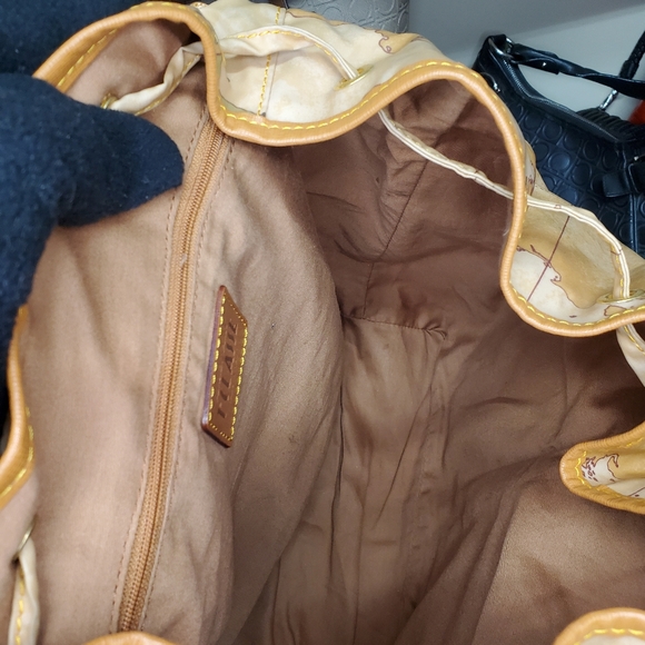 Alviero Backpack - Picture 6 of 6